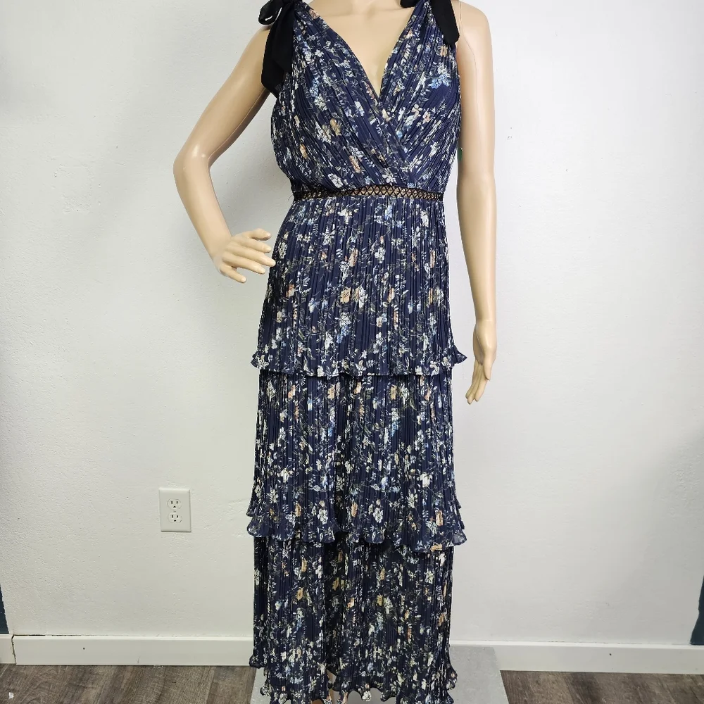 Lulus Such Sophistication Navy Blue Floral Print Pleated Maxi Dress Sz S  EUC